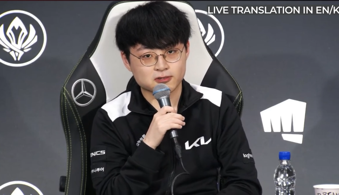 包含100T血洗MAD，ShowMaker完成史诗逆转顶尖较量半决赛，锁定晋级资格的词条