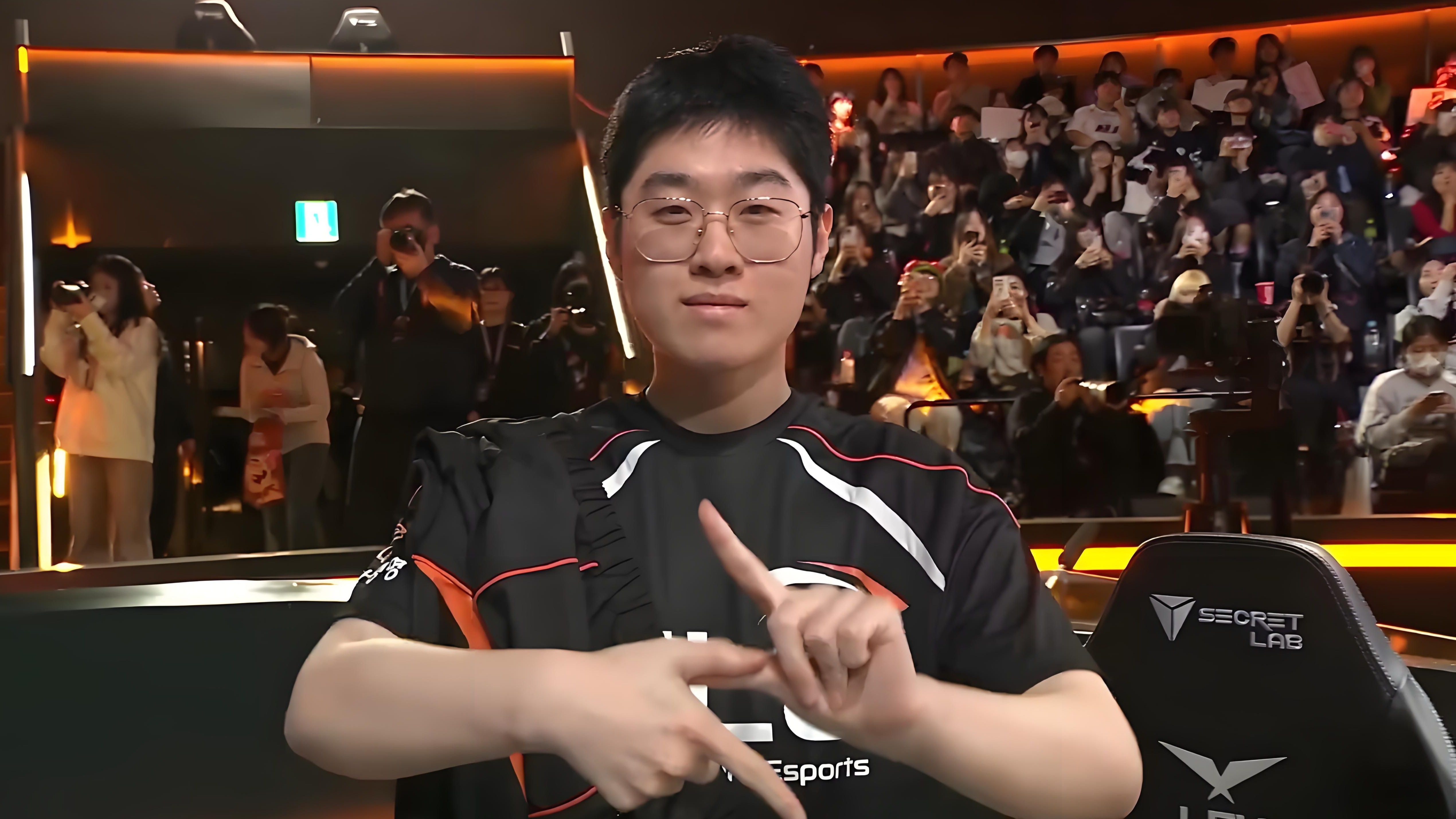 HLE血洗TSM，Faker单局斩获MVP激烈交锋淘汰赛，让粉丝疯狂欢呼